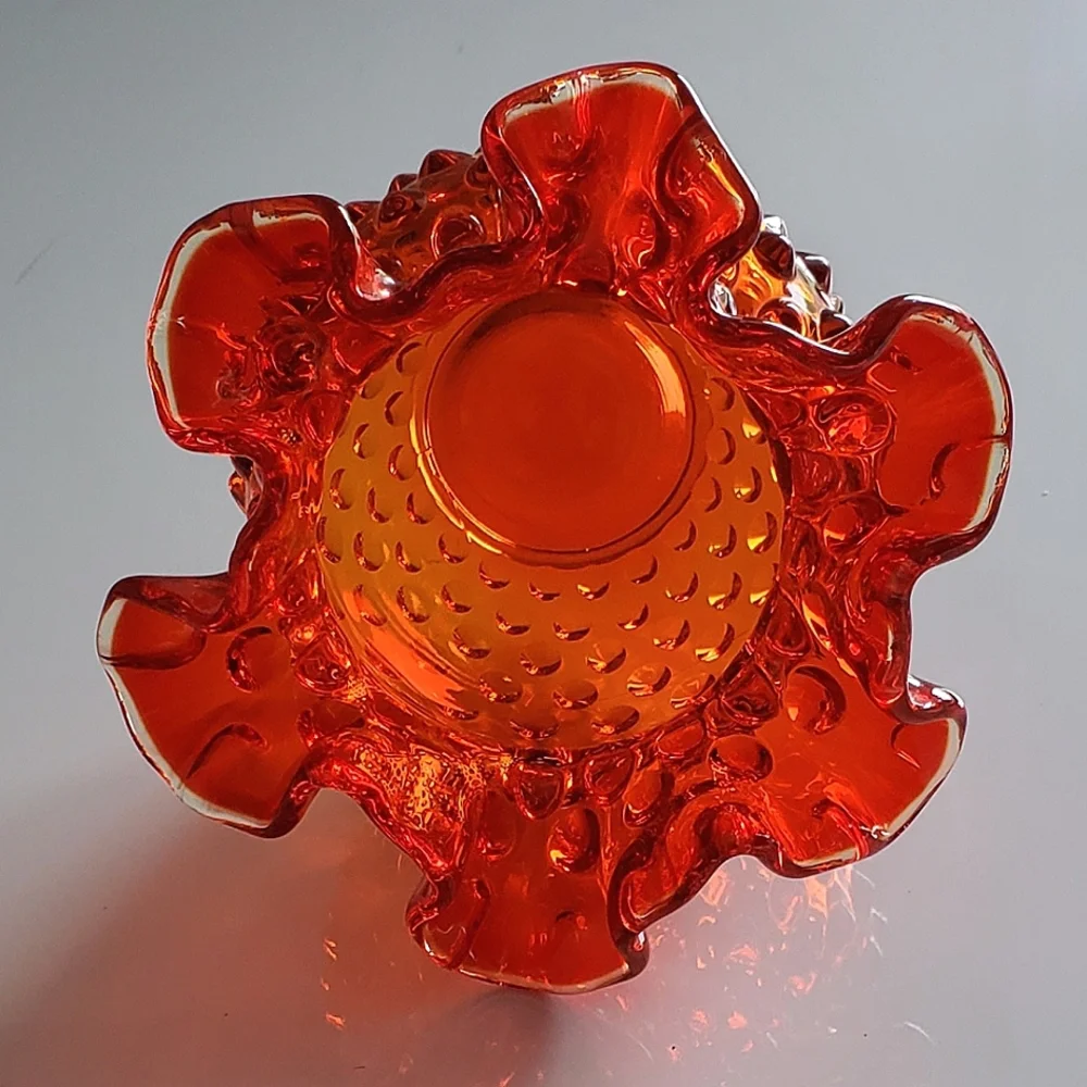 Fenton Amberina 4 1/4" Double Crimp Vase - Picture 7 of 12